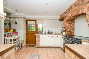 Photo 31- click for photo gallery